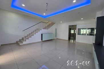 Taman Ehsan Jaya, Pendamaran