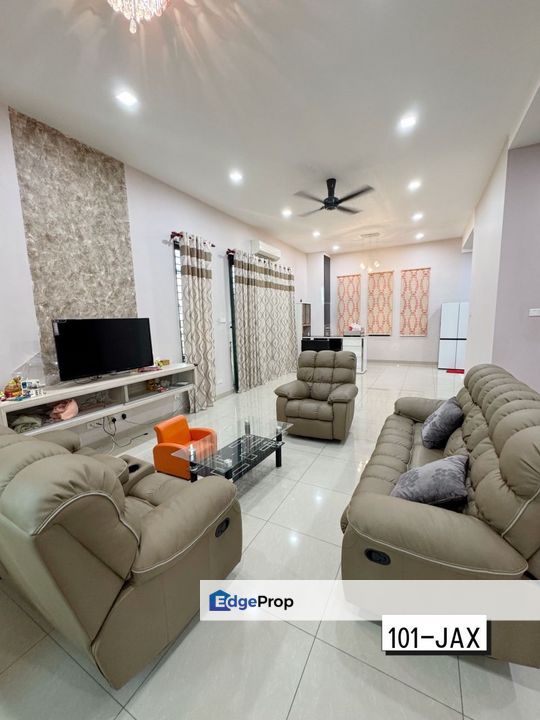 Kota Bayuemas Klang 2-Storey Semi-D Ready Move In Good Condition , Selangor, Klang