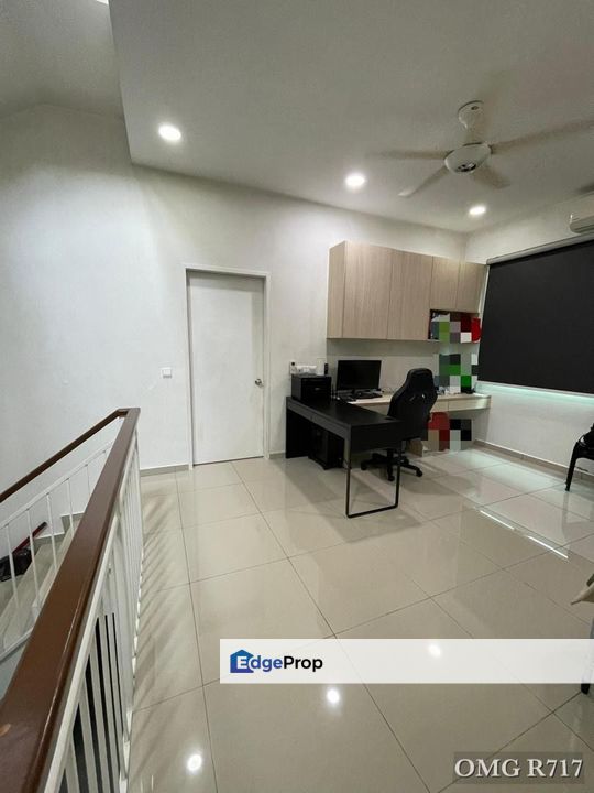 Setia Utama 1 Setia Alam 3-Storey Semi-D Renovated Furnished Good Condition, Selangor, Shah Alam