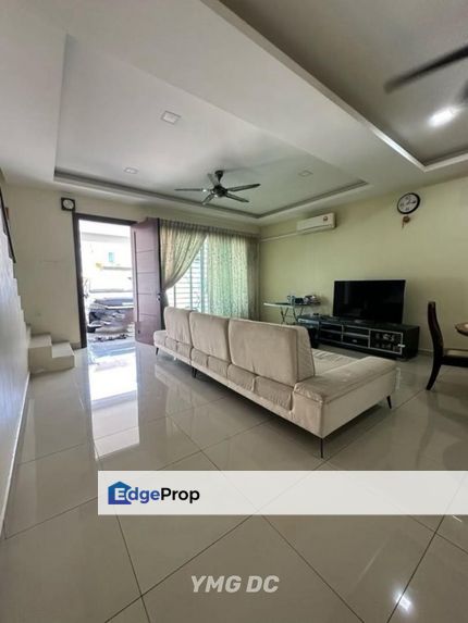 Ambang Botanic 2 Klang 3-Storey 22x75 Renovated Ready Move In Furnished , Selangor, Port Klang