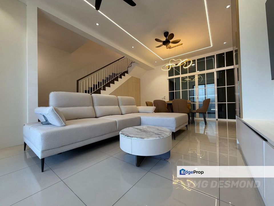 Lyra Bandar Bukit Raja 2-Storey 20x75 Renovated TipTop Condition Ready Move In , Selangor, Klang