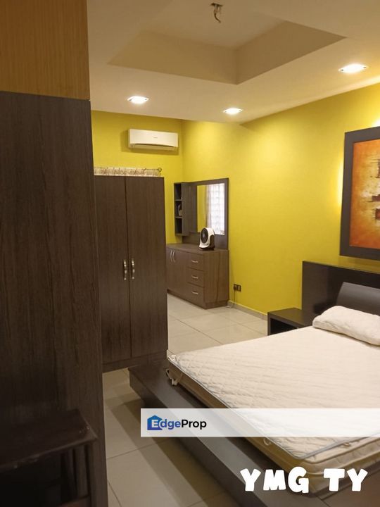 Taman Andalas Jaya 2-Storey Semi-D Renovated Furnished Ready Move In Good Condition , Selangor, Klang