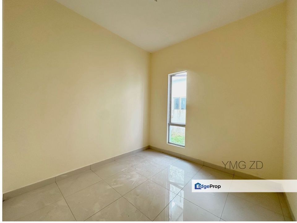 Bandar Parkland Klang 2-Storey Cluster Semi-D 32x65 Brand New Basic Unit Good Condition , Selangor, Klang