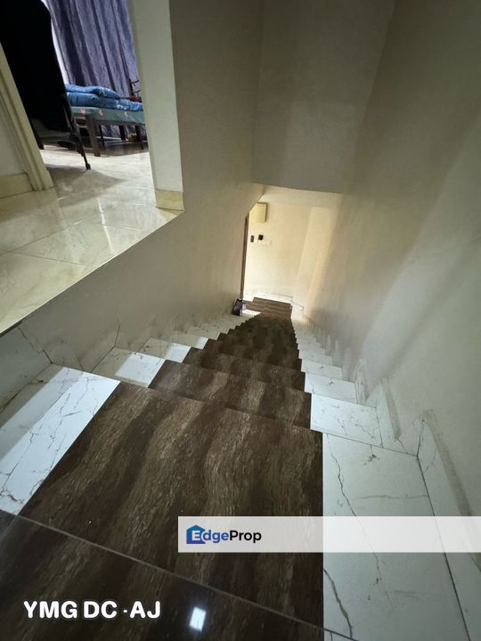 Taman Sri Andalas Klang 2-Storey 22x75 Renovated Extended Good Condition , Selangor, Klang