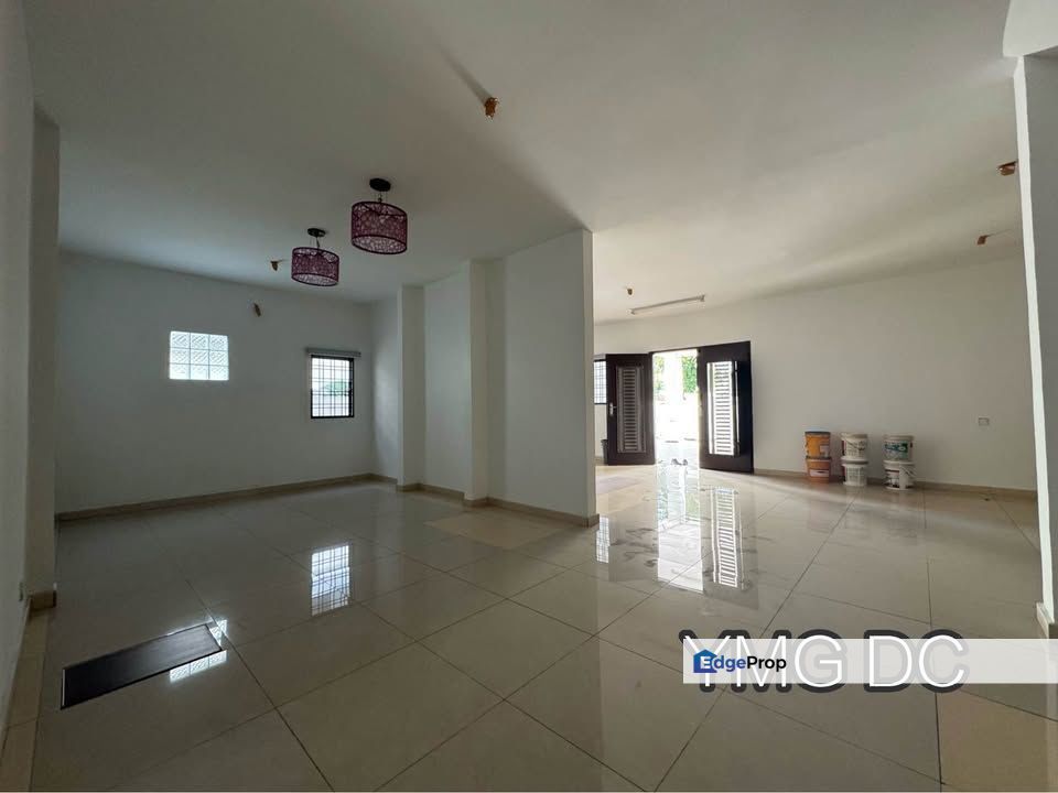 Bandar Parklands Klang 2-Storey Semi-D Renovated Extended Good Condition , Selangor, Klang