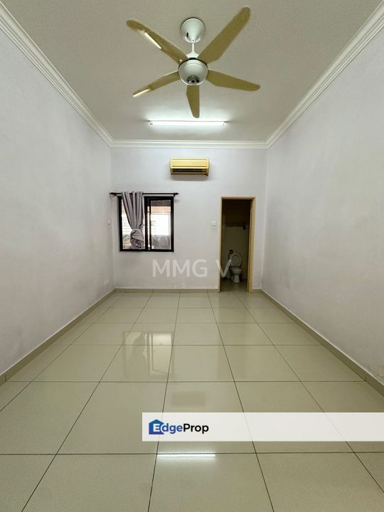 Kota Bayuemas Klang 2-Storey 22x70 Renovated Extended Good Condition , Selangor, Klang