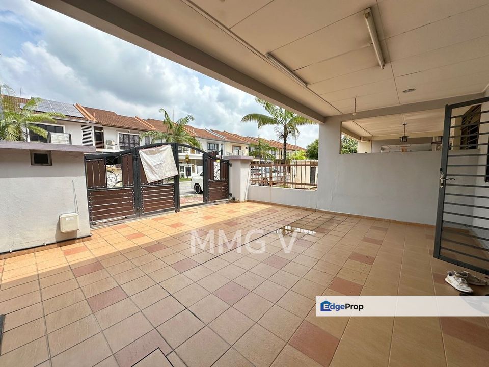 Kota Bayuemas Klang 2-Storey 22x70 Renovated Extended Good Condition , Selangor, Klang