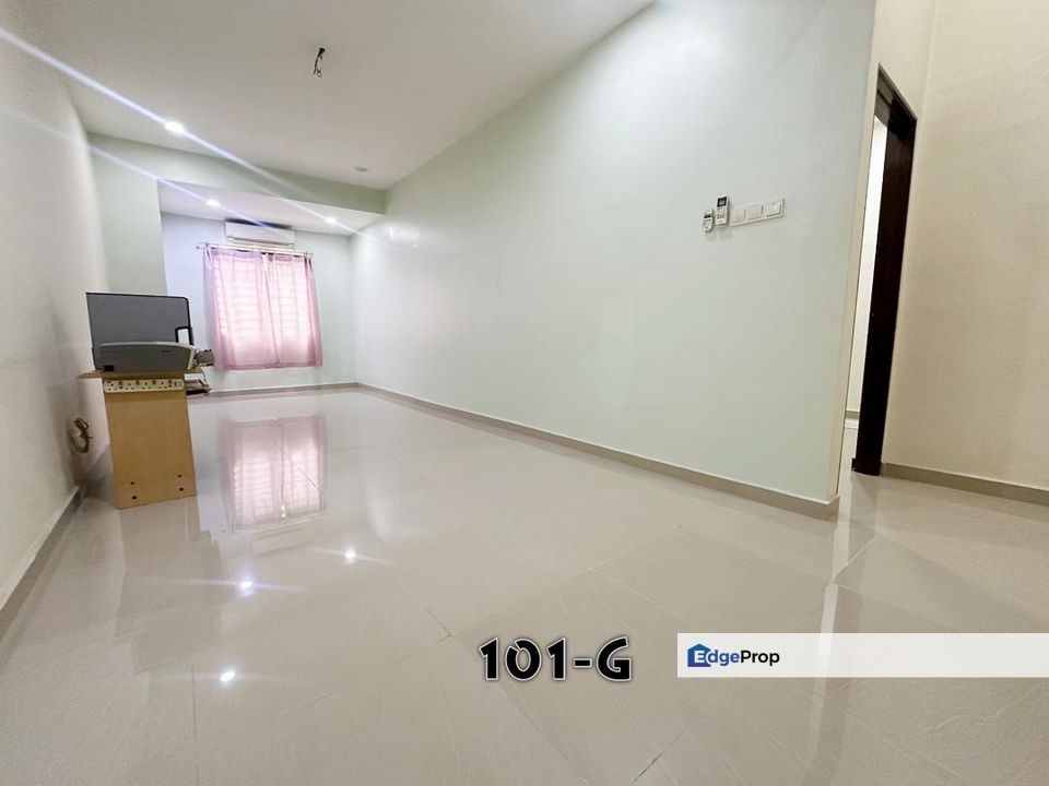 Batu Belah Klang 2-Storey 20x70 Renovated Extended Good Condition , Selangor, Klang
