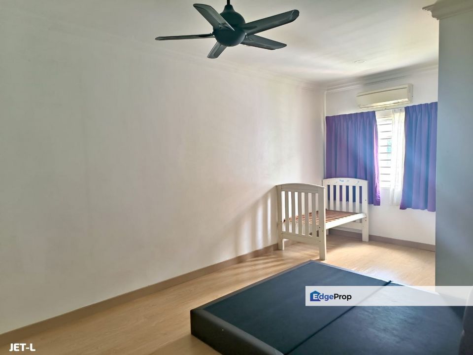 Batu Belah Klang Jalan Sentosa 2.5-Storey Renovated Good Condition , Selangor, Klang