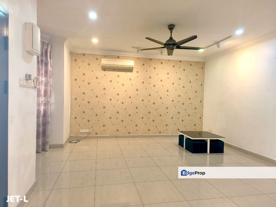 Batu Belah Klang Jalan Sentosa 2.5-Storey Renovated Good Condition , Selangor, Klang