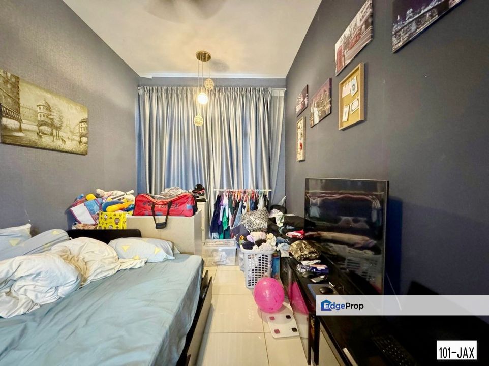 Aeres Eco Ardence 2-Storey Endlot Pavilion Home Renovated Extended Good Condition, Selangor, Shah Alam