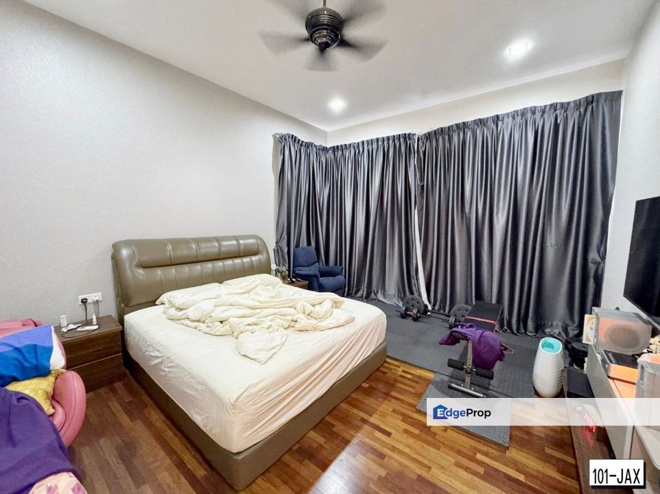 Aeres Eco Ardence 2-Storey Endlot Pavilion Home Renovated Extended Good Condition, Selangor, Shah Alam