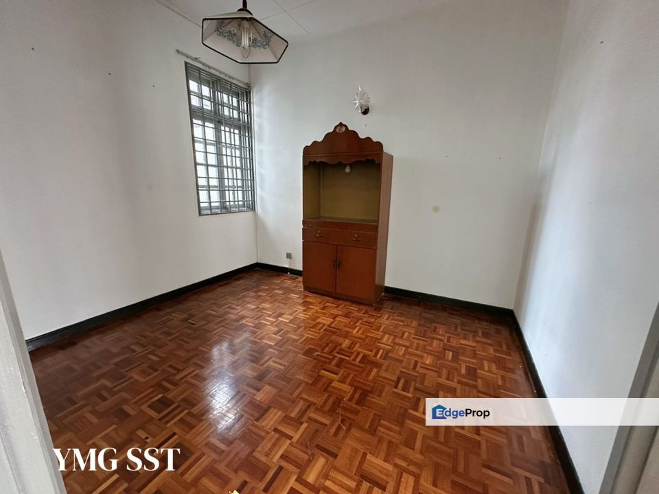 Puchong Bandar Kinrara 3 @ 2-Storey 22x75 Basic Unit Good Condition , Selangor, Bandar Kinrara Puchong