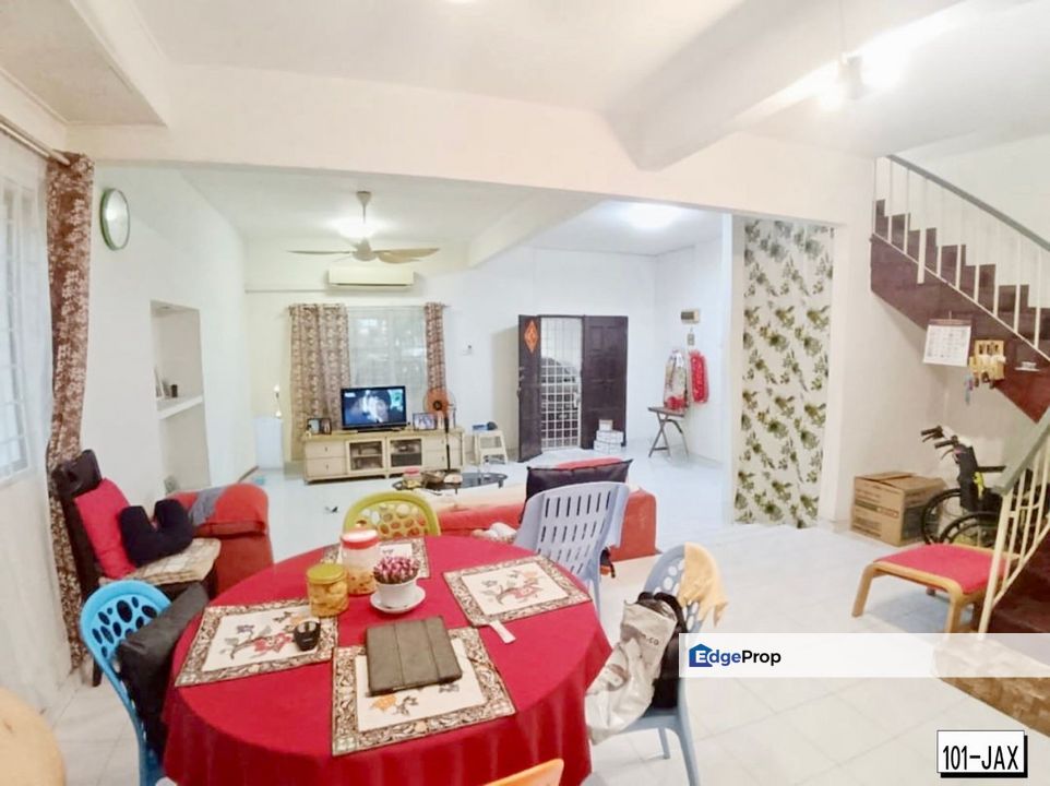 Taman Palm Grove Klang 2-Storey Endlot Renovated Extended Good Condition , Selangor, Klang