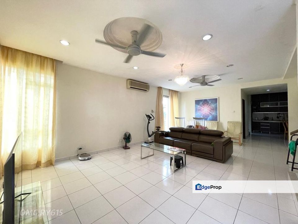 Aman Perdana Klang 2-Storey Semi-D Renovated Good Condition, Selangor, Klang