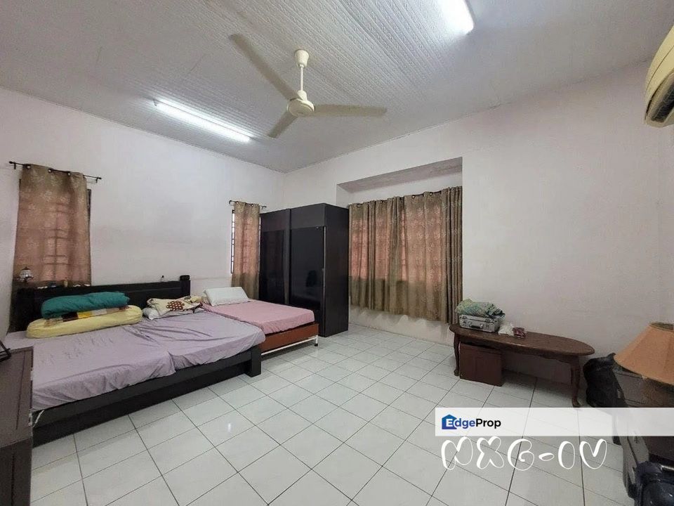 Taman Mesra 2-Storey Semi D Renovated Extended Good Condition , Selangor, Klang