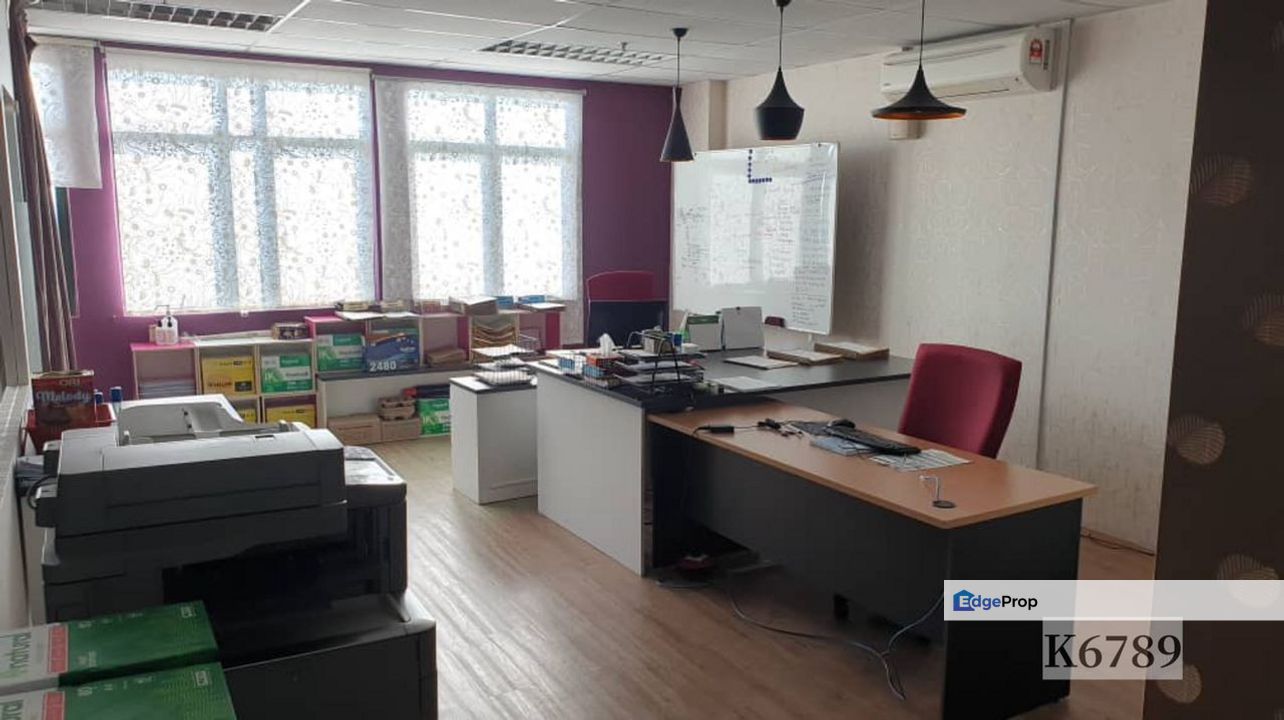 Centro Mall Office Lot Fully Furnished Ready Move In, Selangor, Klang
