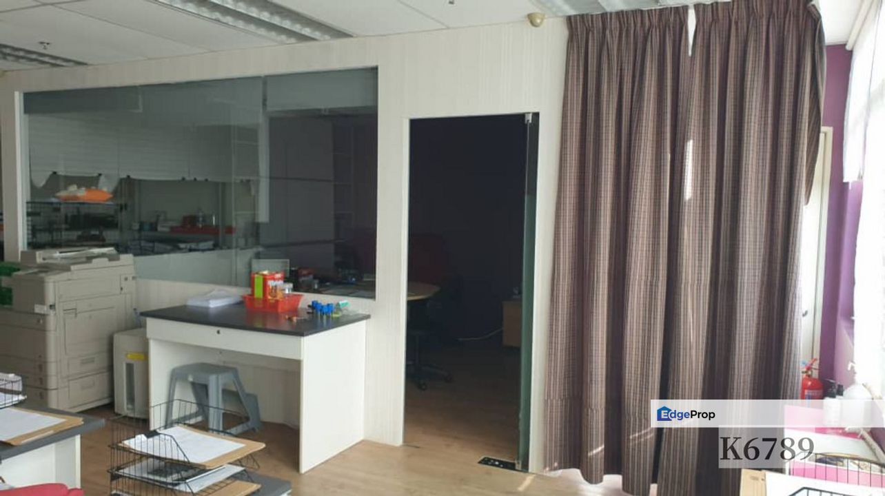 Centro Mall Office Lot Fully Furnished Ready Move In, Selangor, Klang