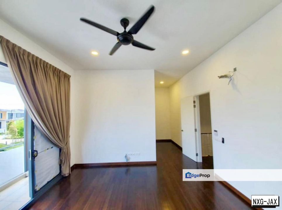 Aeres Eco Ardence 2-Storey Semi-D Face Open Good Condition, Selangor, Shah Alam