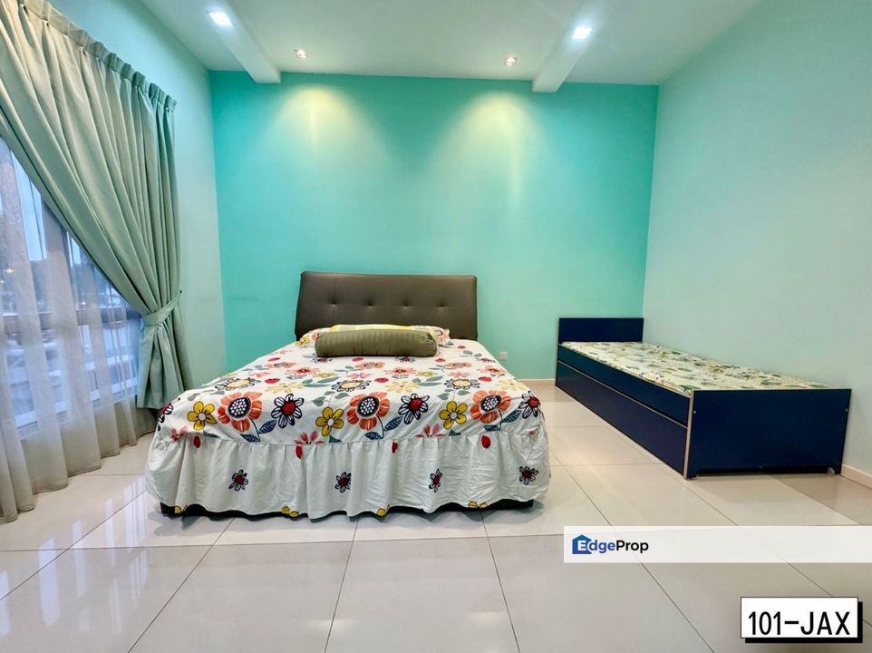 Ambang Botanic 2 @ 2-Storey 24x75 Renovated Ready Move In Good Condition, Selangor, Port Klang