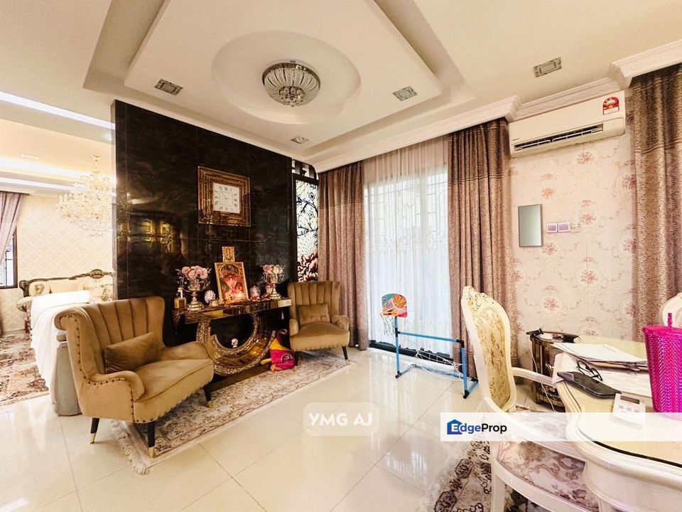 Aman Perdana Klang 2-Storey Bungalow Renovated Extended Furnished TipTop Condition, Selangor, Klang