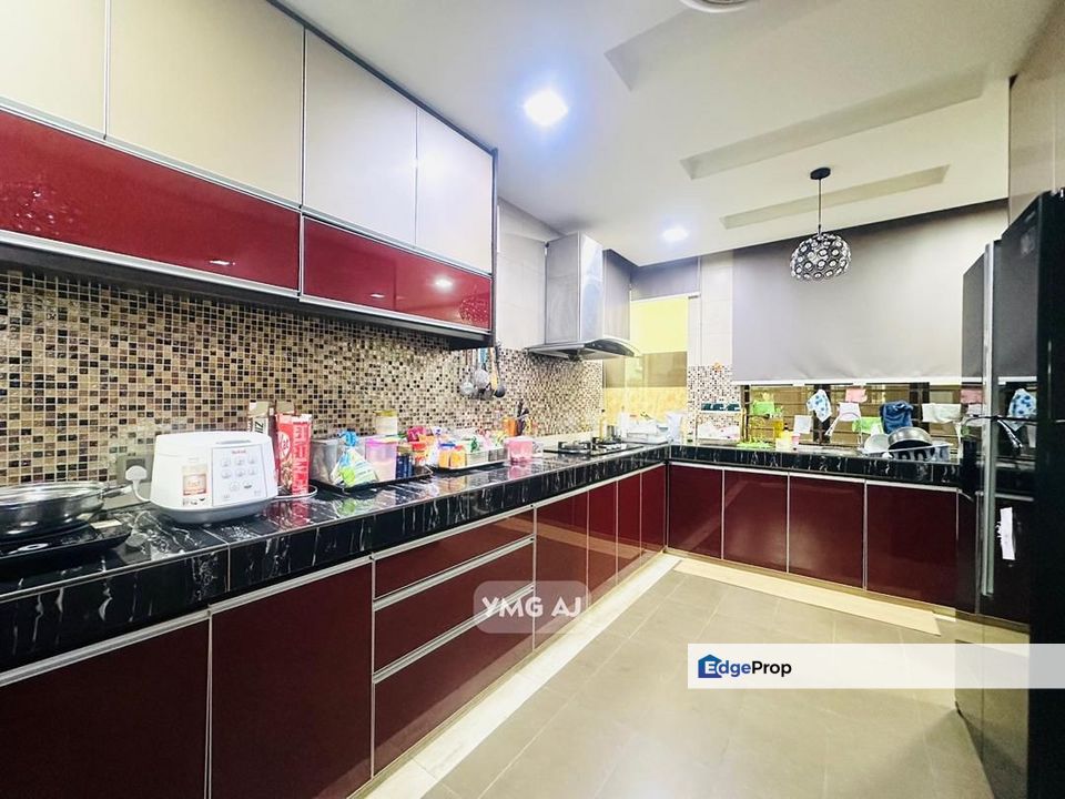 Aman Perdana Klang 2-Storey Bungalow Renovated Extended Furnished TipTop Condition, Selangor, Klang