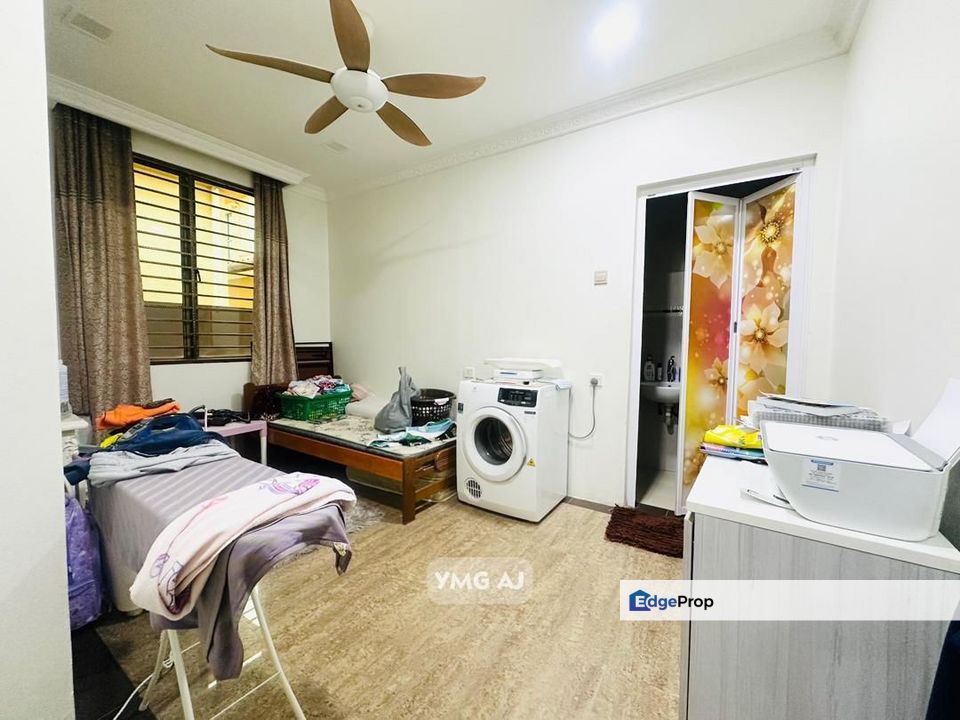 Aman Perdana Klang 2-Storey Bungalow Renovated Extended Furnished TipTop Condition, Selangor, Klang