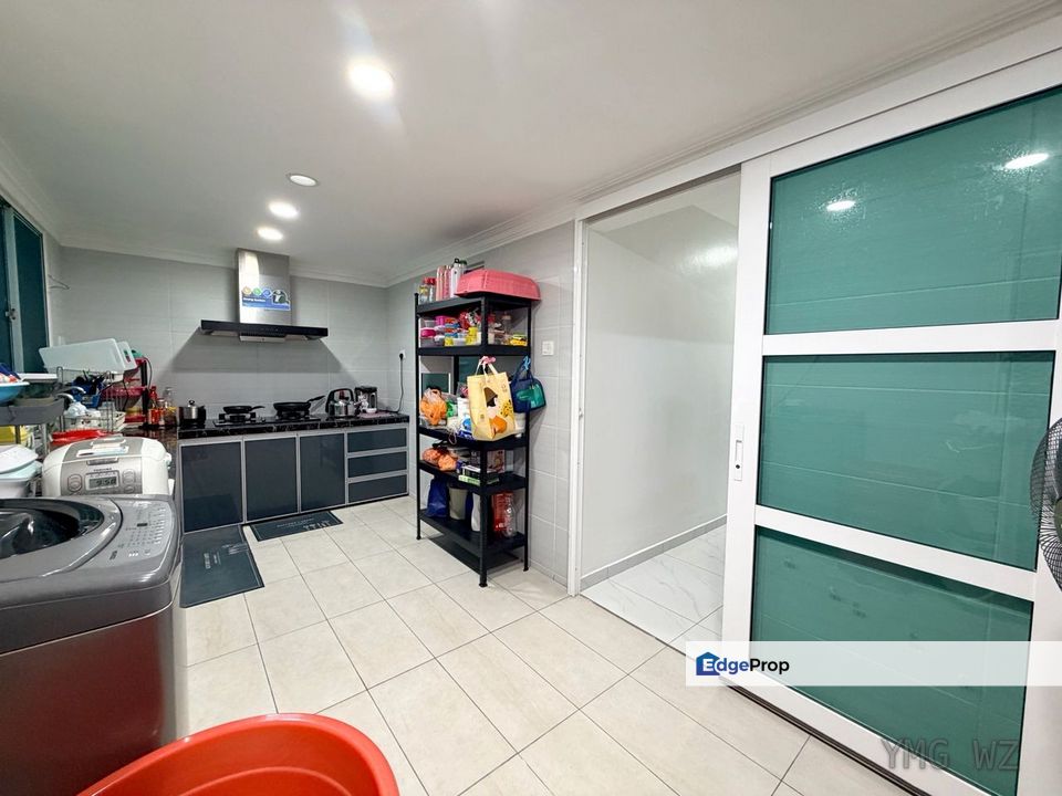 Taman Bekerley Klang 1-Storey Renovated Extended Face Open Good Condition, Selangor, Klang