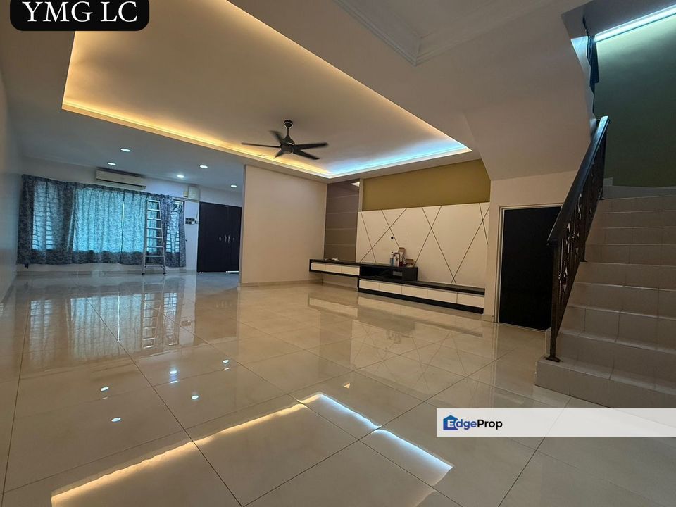 Taman Bayu Perdana 2-Storey 20x85 Renovated Extended Ready Move In Good Condition, Selangor, Klang