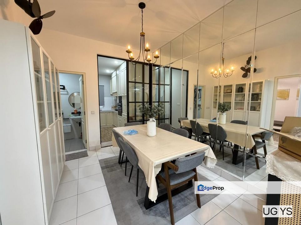 Elsa Bandar Bukit Raja 2-Storey Renovated Extended Furnished Ready Move In , Selangor, Klang