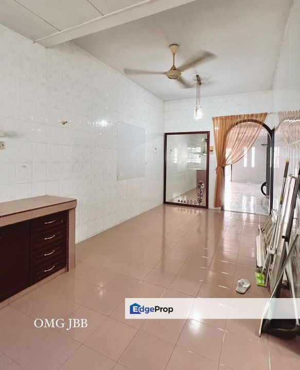 Bayu Perdana Klang 2-Storey Endlot 20x75 Renovated Extended Good Condition, Selangor, Klang