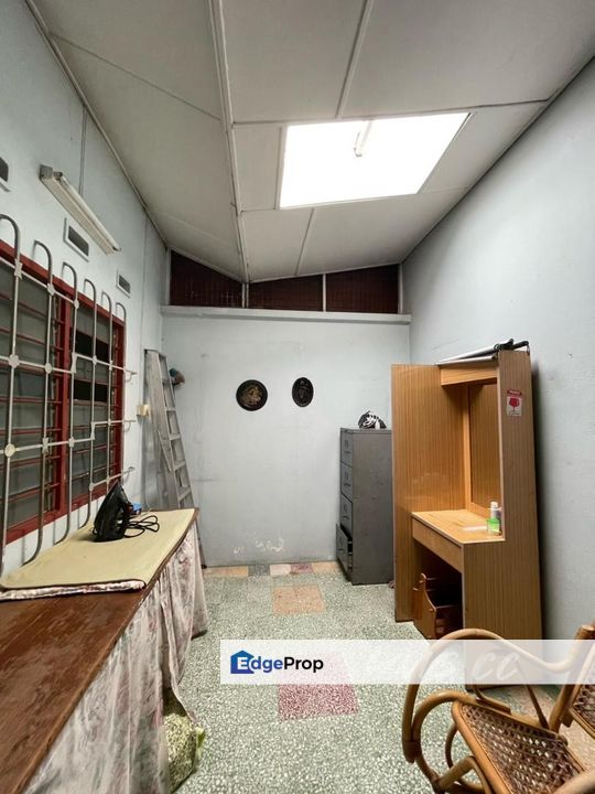 Teluk Gadong Taman Gembira Klang 1-Storey 22x85 Basic Unit Good Condition , Selangor, Klang