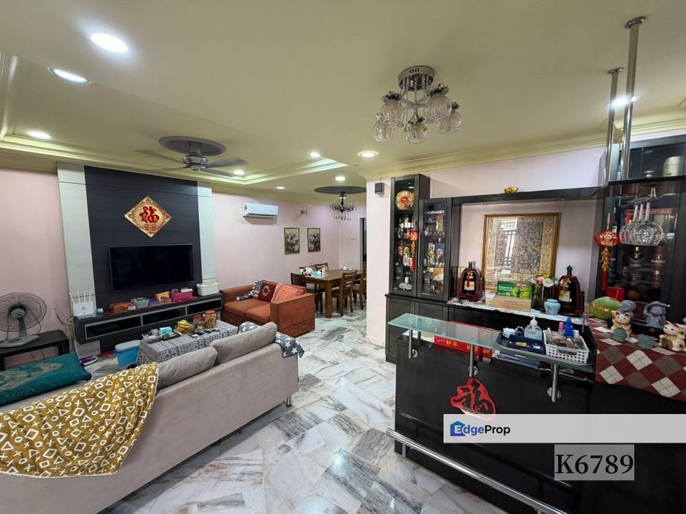 Jalan Muda Meru 2-Storey 20x70 Renovated Extended Good Condition , Selangor, Klang