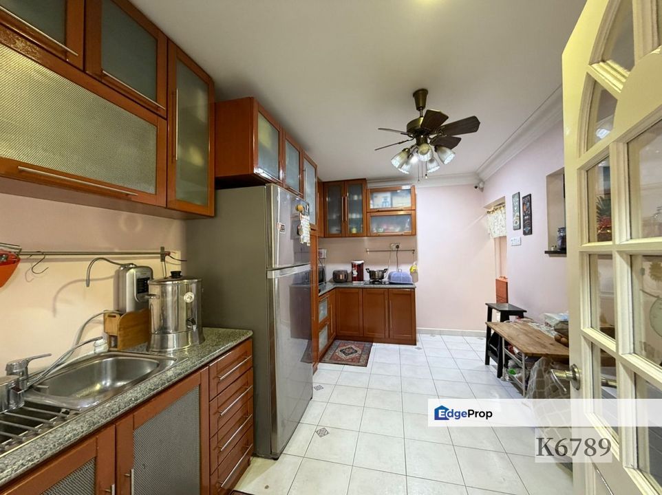 Jalan Muda Meru 2-Storey 20x70 Renovated Extended Good Condition , Selangor, Klang