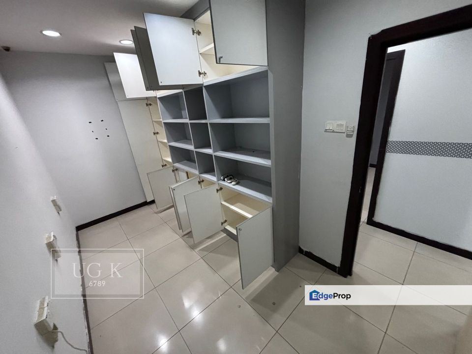 Bayu Tinggi Jalan Bayu Tinggi 7 2nd Floor Office Renovated Facing Mainroad , Selangor, Klang