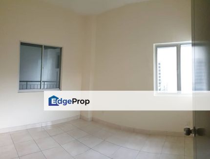LAGOON SUITES AT KOTA KEMUNING FOR SALE, Selangor, Kota Kemuning