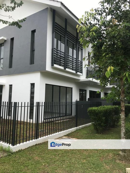 WISTERIA AT BANDAR RIMBAYU FOR SALE, Selangor, Telok Panglima Garang