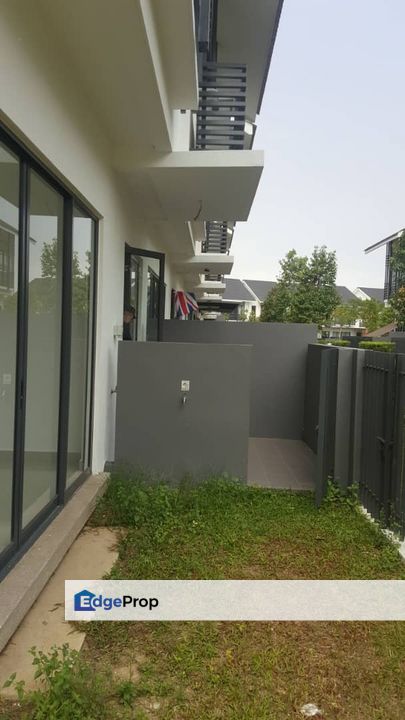 WISTERIA AT BANDAR RIMBAYU FOR SALE, Selangor, Telok Panglima Garang