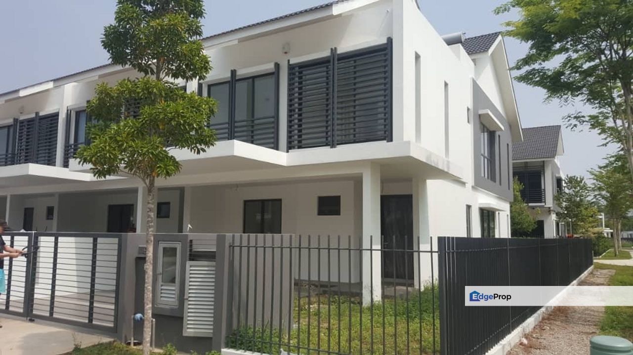 WISTERIA AT BANDAR RIMBAYU FOR SALE, Selangor, Telok Panglima Garang