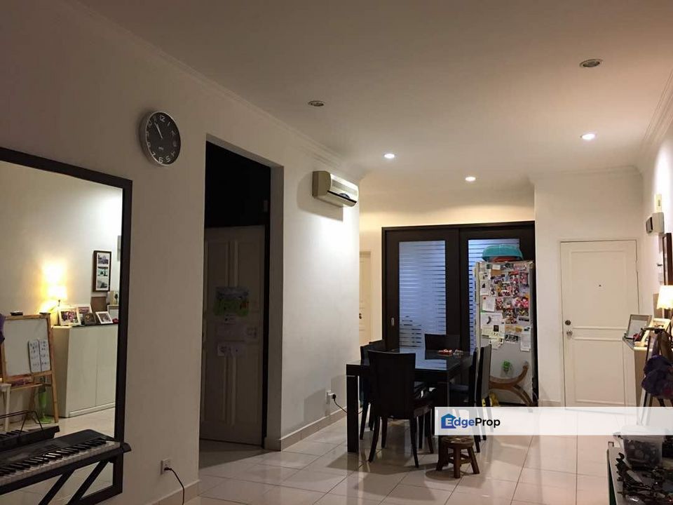 MERIDIAN TOWNHOUSE AT PETALLING JAYA FOR SALE, Selangor, Petaling Jaya