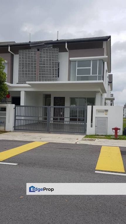 DOUBLE STOREY AT PENDULINE@ BANDAR RIMBAYU END LOT, Selangor, Klang