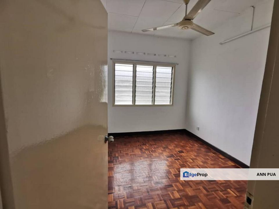 APARTMENT AT GOODYEAR COURT 2, USJ FOR SALE, Selangor, USJ