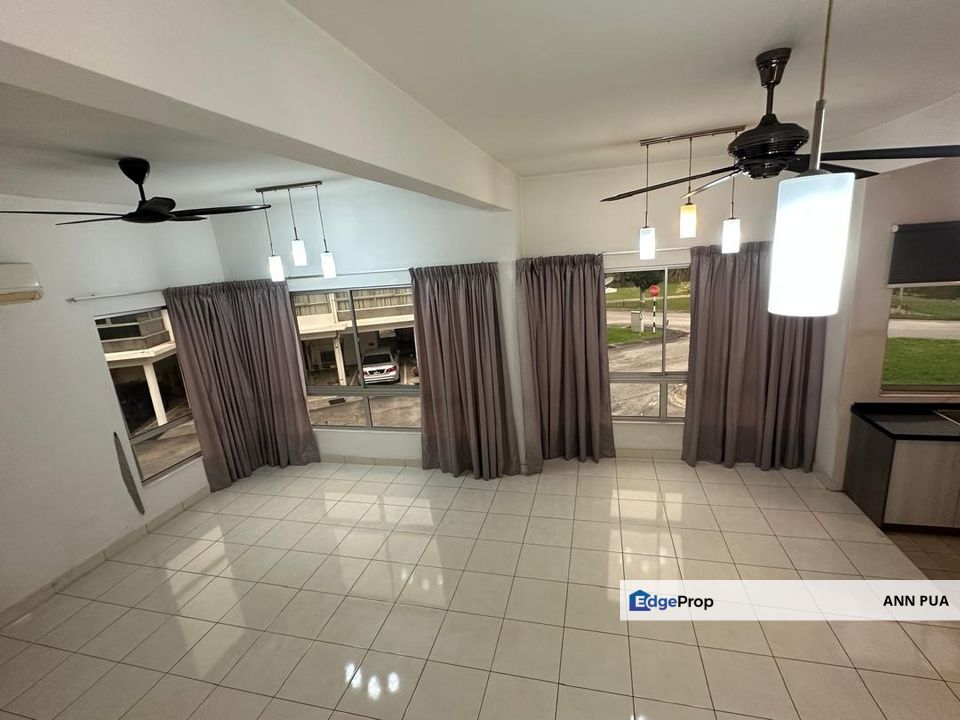 LAGOON RESIDENCE 3 STOREY TOWNHOUSE FOR SALE, Selangor, Kota Kemuning