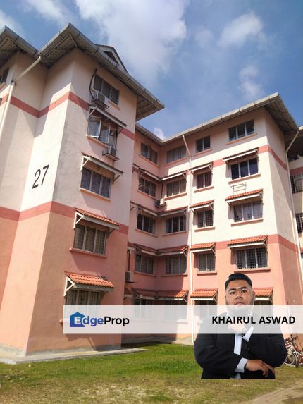 Top Apartment Kiambang di Bukit Subang, Shah Alam, Selangor, Bukit Subang