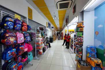 Gm klang best sale toy shop