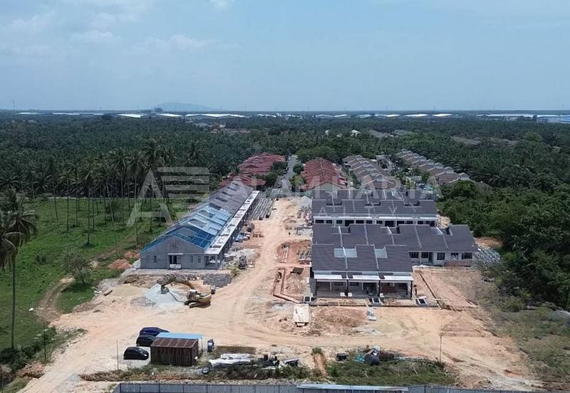 Pulau Indah ( Pulau Lumut )