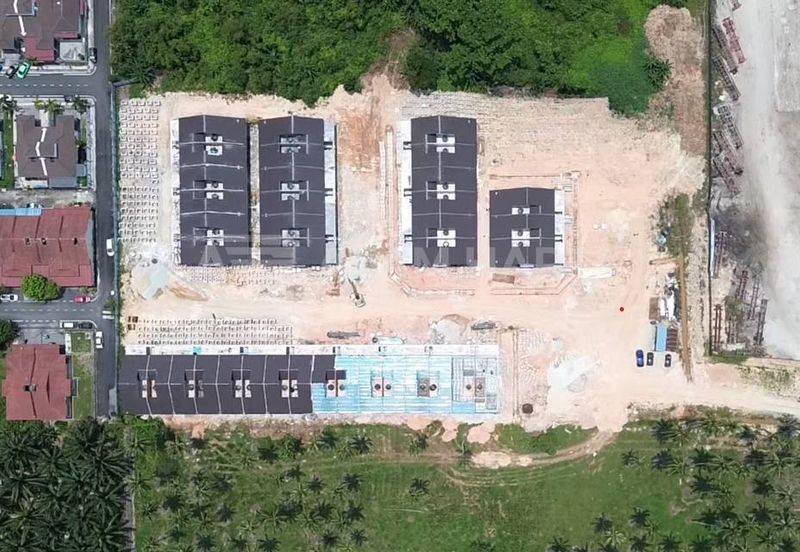 Pulau Indah ( Pulau Lumut )