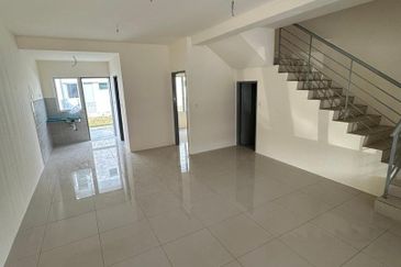 Rumah Teres 2 Tingkat di Ritma Perdana, Bandar Puncak Alam Selangor for sale. 