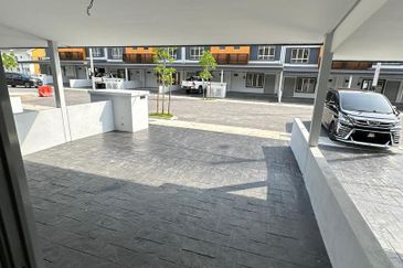 Rumah Teres 2 Tingkat di Ritma Perdana, Bandar Puncak Alam Selangor for sale. 