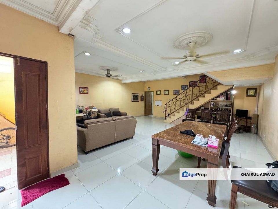 Seksyen 11, Shah Alam, Selangor Rumah Teres 2 Tingkat Renovated for sale. , Selangor, Shah Alam